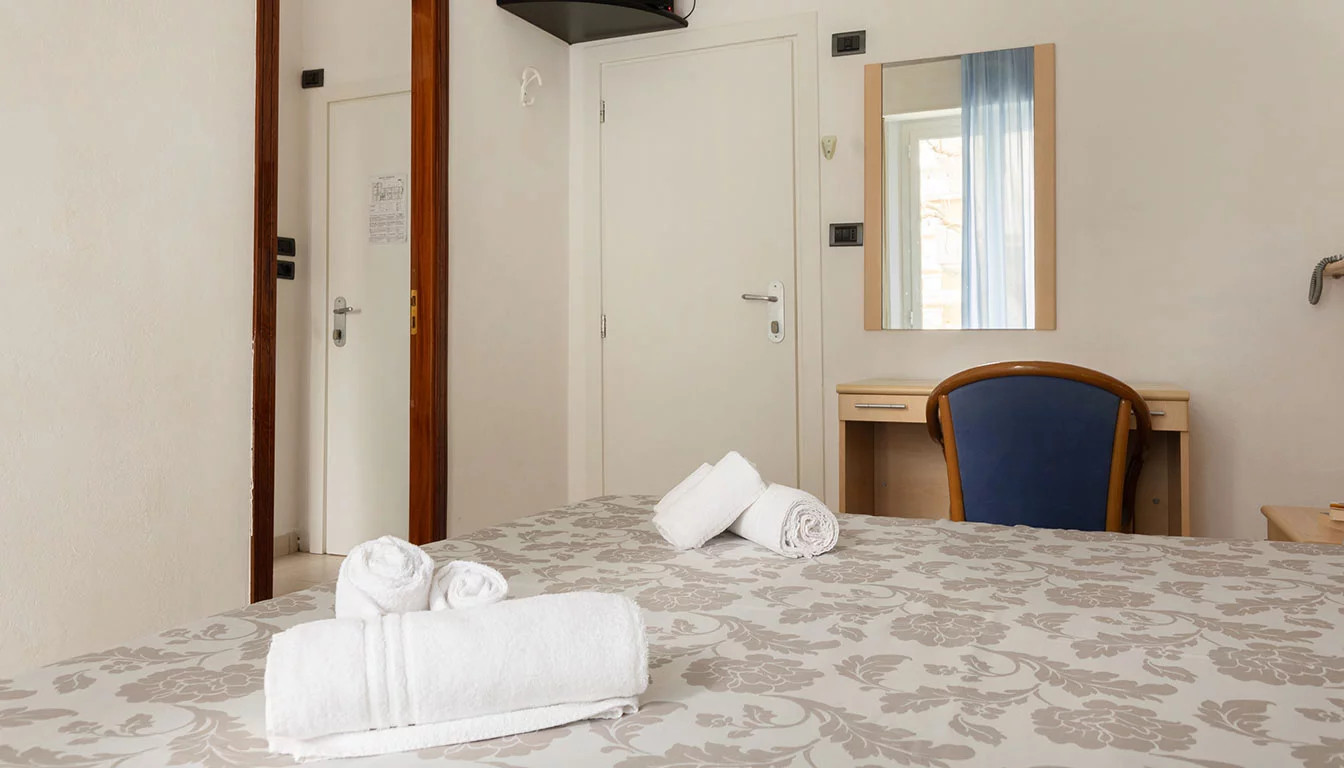 media.Camera_comunicanti