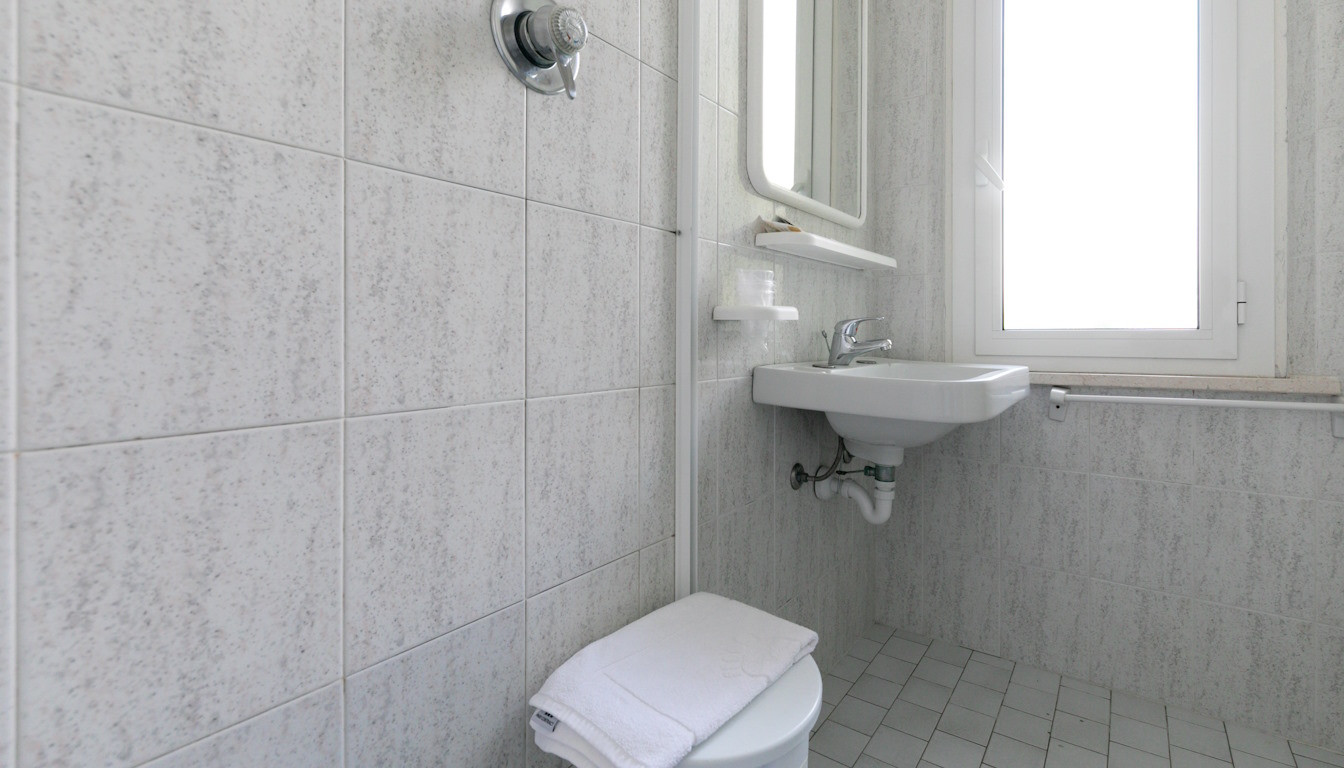 media.bagno-camera-standard-2